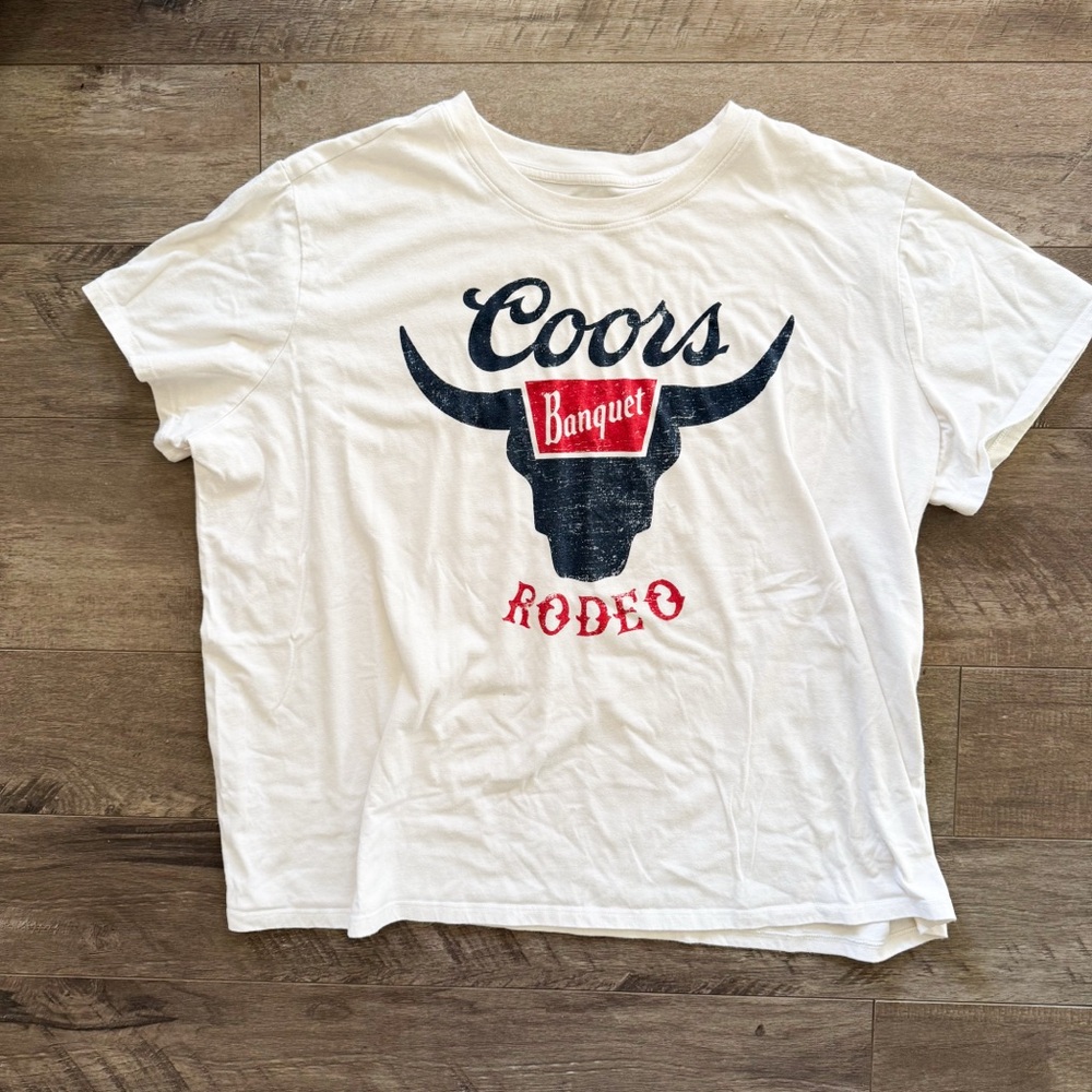 Coors Banquet Rodeo Graphic Tee | Western Bull Logo | Women’s 2X | Cream White 🧺